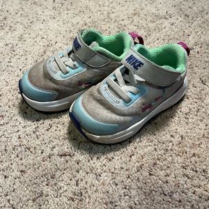 Toddler Girl’s Nike Wear All Day TD Color Splash Swoosh Tennis Shoes - Size 5.5